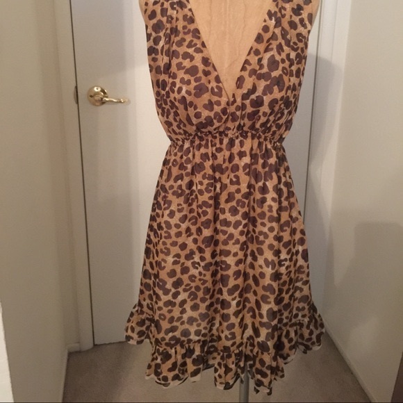 So cute leopard dress . Used - Picture 2 of 3